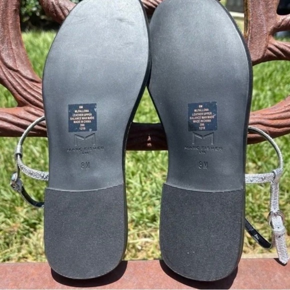 NWT Marc Fisher Studded Metallic Silver Leather Thong Ankle Strap Sandal - Picture 9 of 12